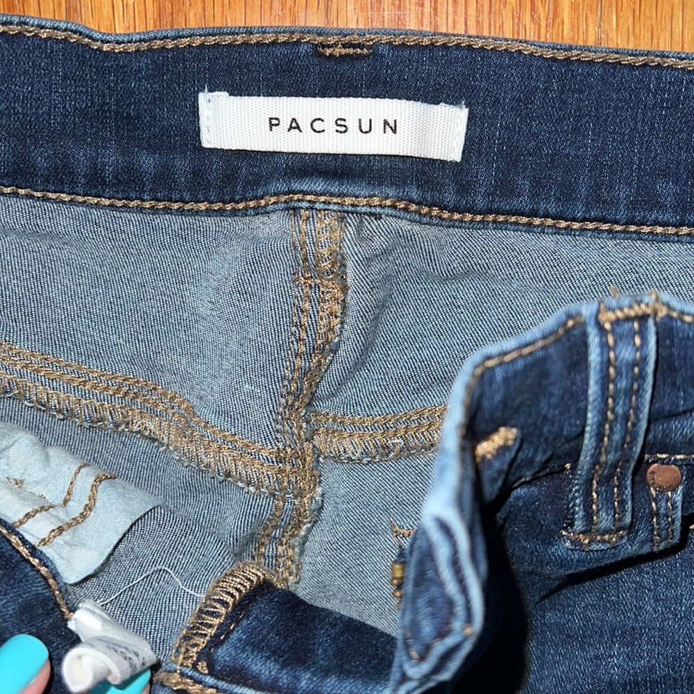 jeans - Picture 3 of 4